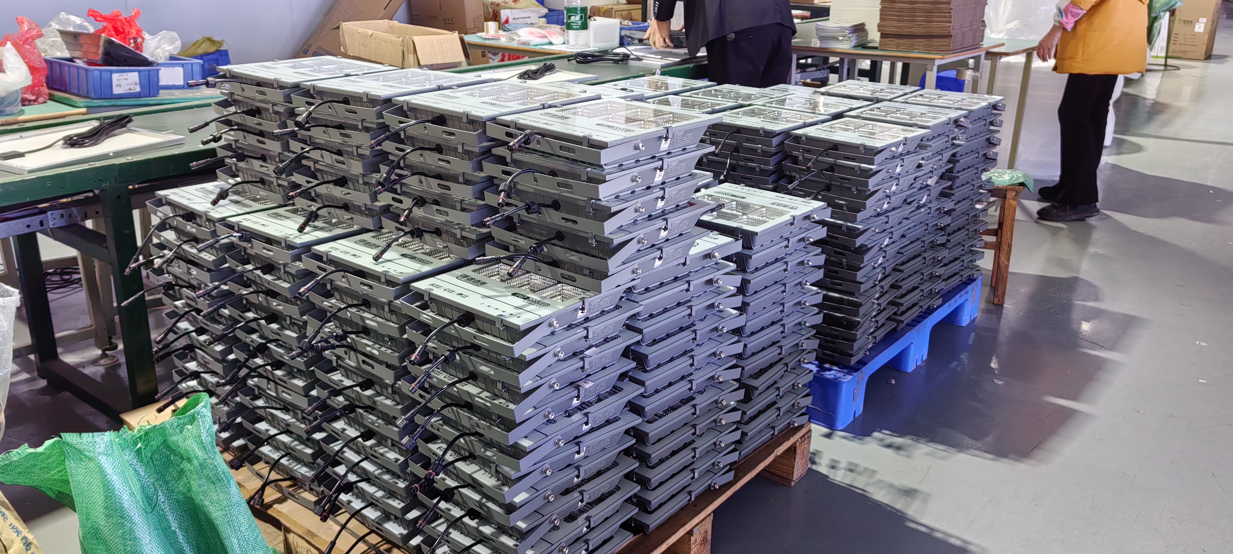 太陽(yáng)能投光燈-黑金剛(圖6)