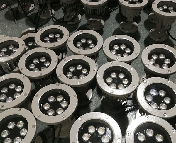 車(chē)間生產(chǎn)(圖1)